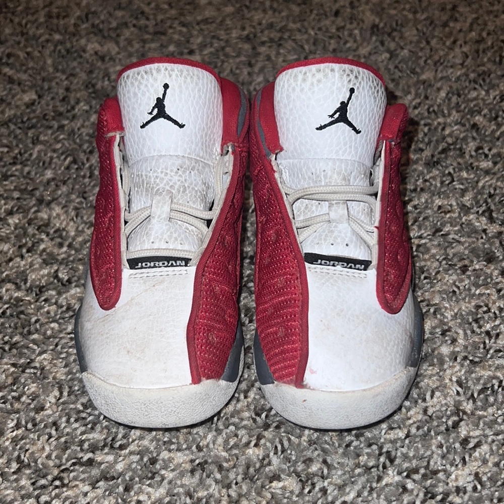 Red Jordan Retro 13